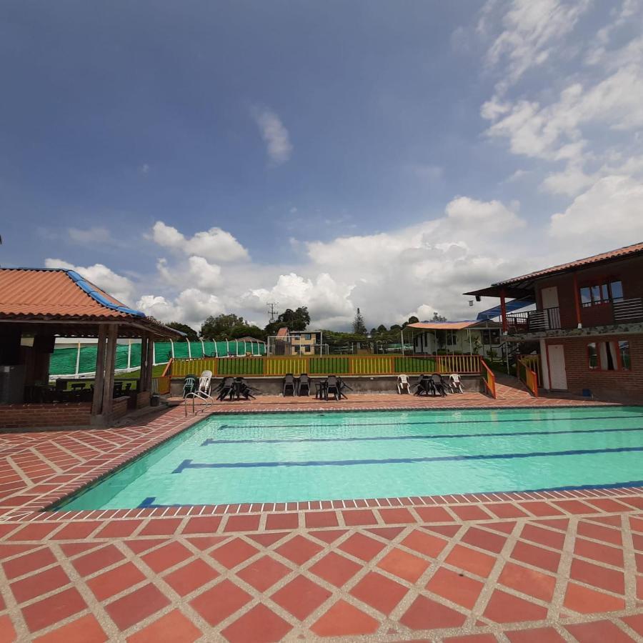 Finca Hotel La Fragata Санта-Роса-де-Кабаль Екстер'єр фото