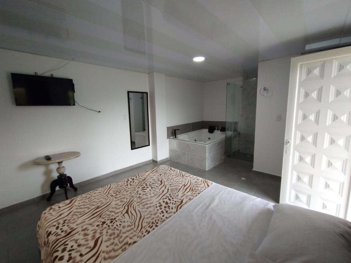 Finca Hotel La Fragata Санта-Роса-де-Кабаль Екстер'єр фото